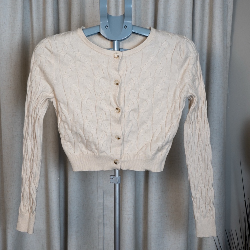 SHEIN Cream Knit Button-Up Cropped Cardigan – Cable Knit Design Size Small